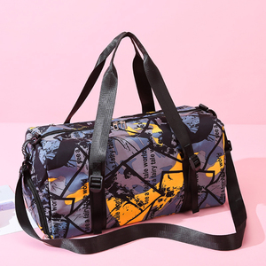 Sac de sport en gros à imprimé graffiti avec compartiment séparé pour chaussures (sec/humide), sac de voyage week-end, sac bandoulière, OEM en gros - Product Image 5