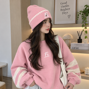 2026 New Wholesale Custom Color Block Ear Flap Hats Polyester Embroidered Winter Warm Travel Beanies Outdoor Fashion Headwear - Product Image 3