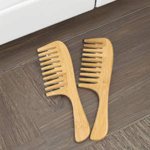 Peine de Dientes Anchos de Madera de Sándalo Ecológico, Hecho a Mano, de Feng Shui, con Mango Redondo Extra Grande, Tendencia Popular y Alta Demanda - Product Image 3