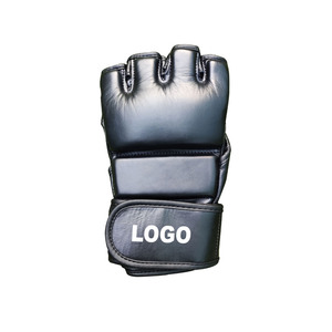 Gants de combat MMA professionnels à demi-doigts avec logo personnalisé, en cuir respirant, à lacets - Product Image 3