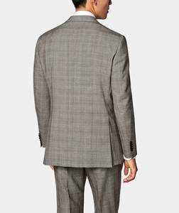 Costume Homme Élégant à Carreaux Croisé de Haute Qualité – Blazer et Pantalon Gris sur Mesure – Idéal pour Mariage et Tenue de Cérémonie/Business - Product Image 2