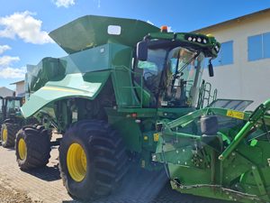 รถเกี่ยวข้าว 5670*2560*2950 มม. แบบตีนตะขาบยาง ระบบป้อนข้าวแบบเต็มรูปแบบ พร้อมห้องโดยสาร เครื่องยนต์ และชุดเกียร์ สำหรับขาย - Product Image 5