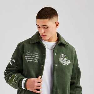 เสื้อแจ็คเก็ตวาร์ซิตี้ผู้ชายแบบกลับด้านได้ เป็นมิตรกับสิ่งแวดล้อม ระบายอากาศได้ดี สวมใส่สบาย ผลิตจากผ้าขนสัตว์ 100% หรือหนังแท้ ทรงโอเวอร์ไซส์ สั่งผลิตขั้นต่ำน้อย สีพื้น - Product Image 4