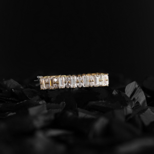 แหวนเพชรแล็บโกรว์ทรงกลมและทรงบาแกตต์แบบสลับกัน วงแหวนแต่งงานทอง 14K แบบเต็มวง สำหรับวันครบรอบ ขายส่ง - Product Image 2