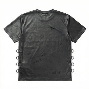 Camiseta premium futurista de estilo urbano con estampado gráfico de circuito, camiseta moderna de moda urbana MALUZA INDUSTRIES - Product Image 3