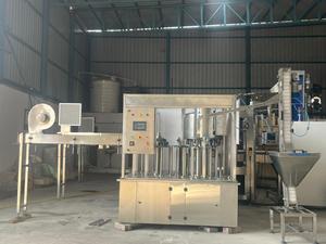 Machine de remplissage automatique de liquides Aim Technologies, 16 buses, 100 ml/1000 ml, pour savon liquide, pneumatique, contrôlée par PLC, ligne de remplissage de bouteilles - Product Image 4