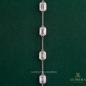 Bracelet élégant en diamant de laboratoire taille émeraude serti clos, chaîne à maillons délicats et design de bijoux fins minimalistes pour fille - Product Image 5