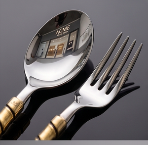 Juego de cubiertos Bamboo Twist de doble tono, dorado espejo, con cabezal de acero inoxidable pulido a espejo y mango dorado mate, para utensilios de cocina y hoteles. - Product Image 3