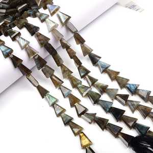Natural Flashy Labradorite Faceted Triangle Carved Gemstone Beads 12x10mm Labradorite Loose Beads For Jewelry Making Wholesale - Product Image 4