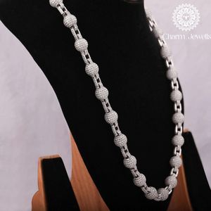 สร้อยคอ Charm_Jewells แบบ unisex ประดับเพชรโมอิสซาไนต์ทรง Brilliant Cut พร้อมสายแบบ Ball Chain เงินแท้ 925 ชุบทอง 14K สไตล์หรูหรา ฮิปฮอป ได้รับการรับรองจาก IGI - Product Image 2