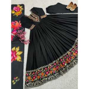 Vestido de fiesta XL de diseñador con Penti y Dupatta completamente cosidos - Product Image 4