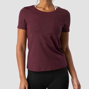 Camiseta holgada y transpirable de cuello alto con hombros caídos, personalizada para mujer, ropa deportiva cómoda para damas. - Product Image 1