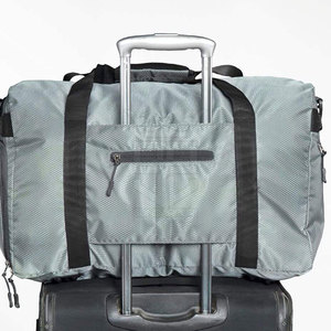 Bolsas de Viaje de Diseño Personalizado al por Mayor para Uso en Exteriores, Bolsas de Viaje de Color Sólido de la Mejor Calidad Hechas en Pakistán - Product Image 6