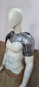 Ensemble authentique de gorgete et épaulettes médiévales en acier doux, artisanal, pour costume de chevalier, cosplay et reconstitution historique, armure de cou - Product Image 3