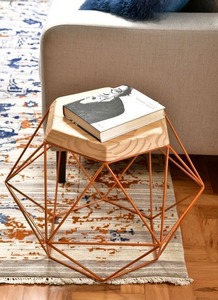 Table basse au design industriel moderne, décorative, minimaliste, avec plateau en marbre et structure en métal, pieds courbes, pour le mobilier de salon - Product Image 4