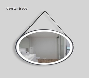 Miroir mural suspendu Daystar Trade moderne à LED rétroéclairé avec interrupteur tactile et sangle pour salle de bain, chambre, salon, décoration intérieure - Product Image 1