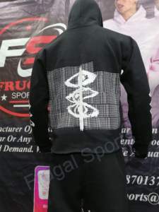 Ensemble de survêtement Raw Edge Hoodie & Flayer Pant – Ensemble deux pièces streetwear entièrement imprimé pour homme, comprenant un sweat à capuche Raw Edge et un pantalon Flayer - Product Image 5