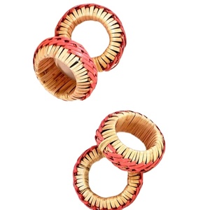 Anillo para Servilletas de Ratán con Detalles Rojos, Porta Servilletas Hecho a Mano, Decoración Rústica para Mesa de Restaurante, Hogar, Comedor, Bodas y Celebraciones - Product Image 1