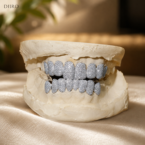 Grillz Moissanite Iced Out sur Mesure, Bijou Dentaire Plaqué Or Premium, Accessoire de Mode Unisexe - Product Image 1