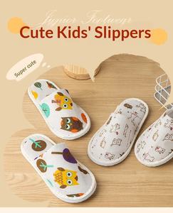 Chaussons jetables pour enfants, à bout fermé, antidérapants, doux, chauds pour l'hiver, pour invités, spa, maison, voyage, hôtel, fête, en gros - Product Image 1