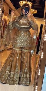 Ensemble Anarkali brodé or avec dupatta pour femme – Tenue traditionnelle indienne et pakistanaise pour mariage, longueur ras du sol, coupe classique - Product Image 2