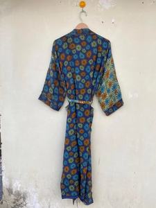 Robes légères en crêpe de soie Kimono Robe Robe de chambre en soie indienne Vêtements de plage Kimonos - Product Image 6