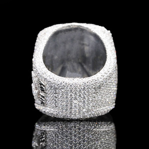 Anillo de cóctel de lujo The Ice Legacy de plata 925 con moissanita redonda engastada en punta, diseño geométrico, joyería unisex para fiestas, 100 g - Product Image 3