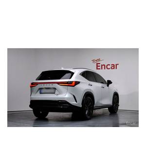 Lexus NX Premium 2024 con Cámara Trasera, Asientos de Cuero, Volante a la Izquierda - 38,868 km - Product Image 2