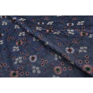Tissu en Soie Semi-Naturelle Brodé au Mètre - Bleu Floral Doux 58 Pouces de Large pour Mariage - Product Image 2