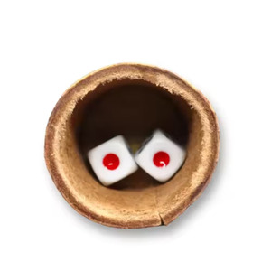Ensemble de 6 gobelets à dés faits à la main, ronds, sculptés, style classique, pour jeux - Product Image 4