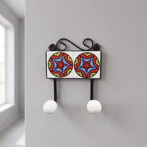 Beads Art - Gancho multifunción retro de cerámica para montar en la pared con diseño de estrella, 2 ganchos, perchero decorativo hecho a mano - Product Image 1