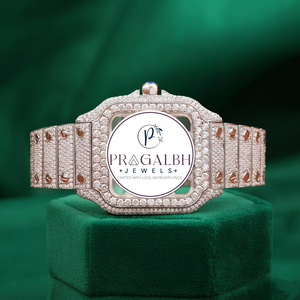 นาฬิกาข้อมือผู้ชาย Pragalbh Jewels รุ่นควอตซ์ ประดับเพชรโมอิสซาไนต์และคริสตัลแซฟไฟร์ ดีไซน์หรูหรา รุ่นลิมิเต็ดอิดิชั่น หน้าปัดแบบสเกเลตัน ตัวเรือนสแตนเลสสตีล - Product Image 3