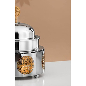 Casserole en argent et or poli avec un support orné, élégante marmite chauffante conçue pour des dîners et services raffinés - Product Image 6