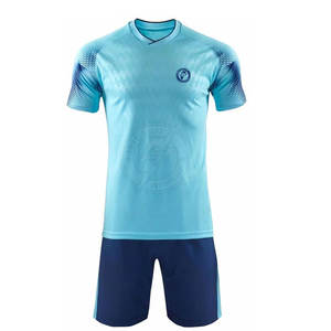 Vente directe d'usine, prix bas, uniforme de football personnalisé avec logo, uniforme de football très vendu en gros - Product Image 1