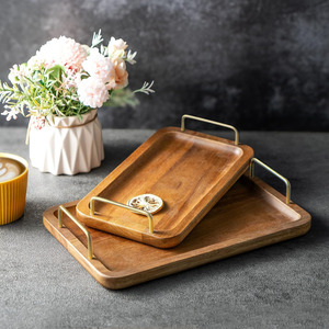 Ensemble de 2 plateaux de service en bois fabriqués à la main avec poignées en métal pour collations, fromage, fruits, utilisation sur table à manger, cuisine ou table basse - Product Image 2
