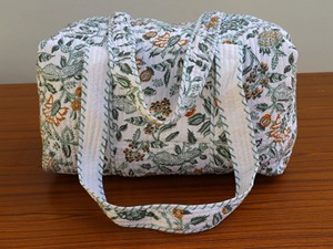 Indian Luxury Handmade Cotton Quilted Hand Block Floral Printed Reversible <b>Medium</b> <b>Size</b> High Quality Boho Duffle <b>Bag</b> Women's Zip - Product Image 6