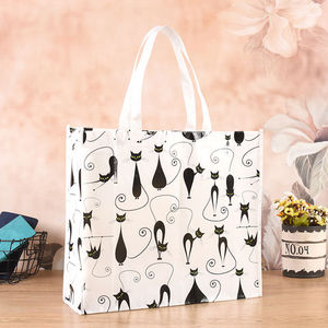 ถุงช้อปปิ้งแบบใช้ซ้ำได้ ผลิตตามสั่ง ทำจากผ้า PP ไม่ถักทอ ลายเสือดาว หูหิ้วยาว ปิดด้วยสายสะพายไหล่ ขนาดเล็ก รับผลิตแบบ OEM/ODM จากเวียดนาม - Product Image 1