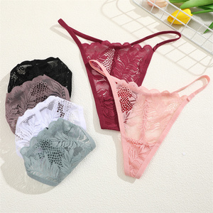 กางเกงในลูกไม้สีดำสำหรับผู้หญิง พร้อมลายปักฉลุโปร่ง ดีไซน์เซ็กซี่ - Product Image 6