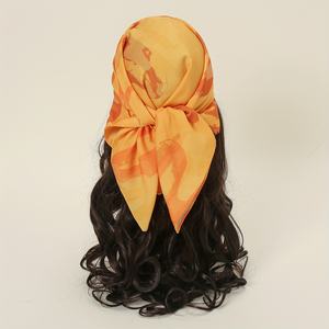 Bandana foulard en satin de soie personnalisé, imprimé par sublimation, anti-poussière, avec logo, pour femmes, pour événements. - Product Image 5