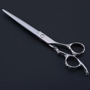 Ciseaux de coiffure professionnels en acier inoxydable de 6 pouces, manche ergonomique décalé, design gravé antique - Product Image 3