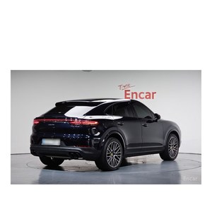 Porsche Cayenne 3.0 Coupé 2024, 39,133 km, Volante a la Izquierda, Caja de Cambios Automática, Asientos de Cuero con Cámara Trasera - Product Image 2