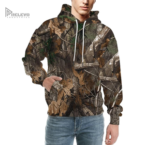 Sweat à capuche camouflage personnalisé, en molleton de coton écologique, toucher doux, coupe classique et confort durable - Product Image 4
