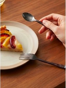 Ensemble de couverts modernes en métal avec tête argentée effet miroir, compatibles lave-vaisselle, pour le camping et la cuisine - Product Image 4