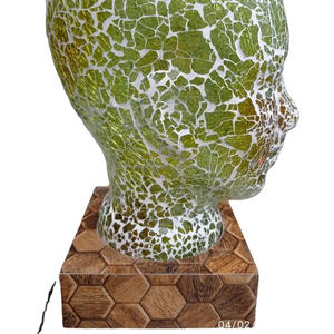 โคมไฟตั้งโต๊ะกระจกโมเสคหน้าผู้ชาย โรงงานผู้ผลิตโคมไฟตั้งโต๊ะแก้วคลาสสิก โคมไฟธนาคารสําหรับห้องนอนห้องนั่งเล่น - Product Image 1