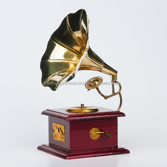 Premium Brass Gramophone Vintage Phonograph Handmade Decorative Accent Piece for Interior Styling Office Decoration