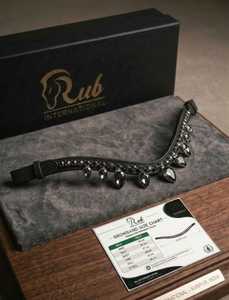 สายรัดหน้าผากม้าหนังแท้ Rub International ประดับคริสตัล รุ่น 7860B ขนาดใหญ่ 42 ซม. พร้อมตารางขนาด - Product Image 1