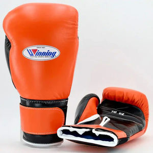 Gants de boxe confortables en cuir véritable avec fermeture Velcro, noirs et orange, support de poignet, doigts entièrement protégés, personnalisables pour l'entraînement - Product Image 1