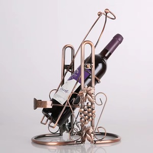 Porte-bouteille de vin en métal artistique, accent décoratif de bar sculptural moderne - Product Image 1