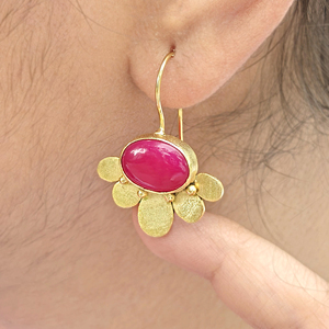 Trendy women's <b>earring</b> oval cabochon fuchsia chalcedony dangle <b>earring</b> solid brass 18k gold plated brushed finish texture drops - Product Image 6
