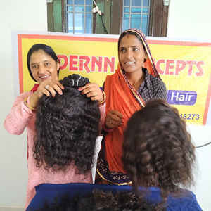 Cheveux Remy vierges indiens aucune perte de cheveux 8-32 pouces faisceaux bouclés non traités cuticules arrangées un doner pas cher naturel noir cheveux humains - Product Image 1